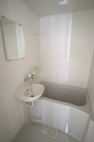 ラ・ポール宮川Ｂの浴室