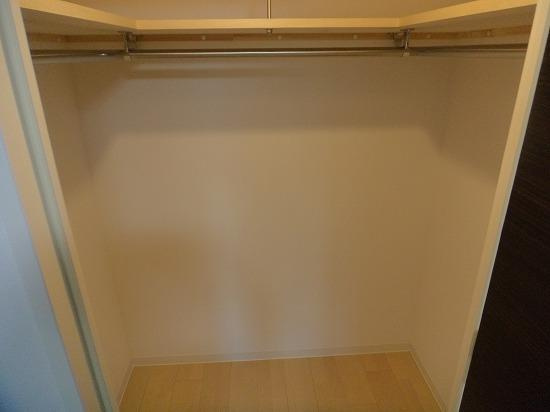 マストライフ南4条の収納
