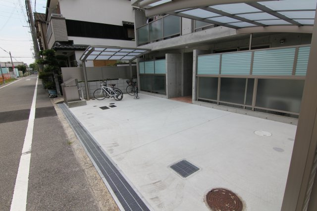 【その他共用部分】 | Deux立花（デュークス） | 駐輪場（バイク可）
