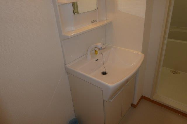 倉敷市水江のアパートの独立洗面台|シャンプードレッサー