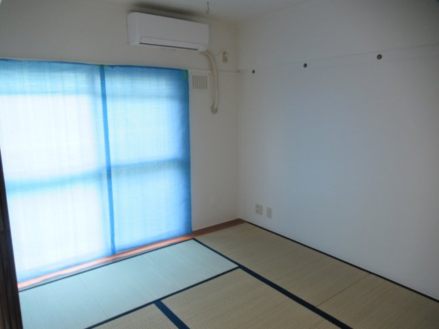 ビレッジハウス吉原1号棟の和室