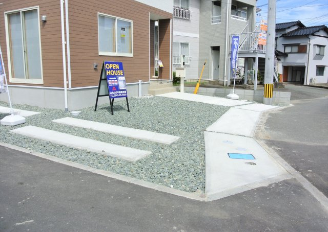久留米市国分町（南小校区）新築建売　1号棟の駐車場