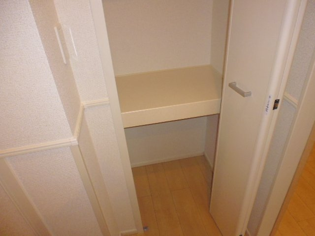 ブルー　エトワールＫの収納