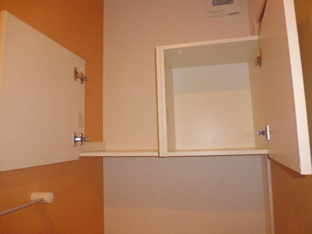 ブルー　エトワールＫのトイレ|トイレ上部