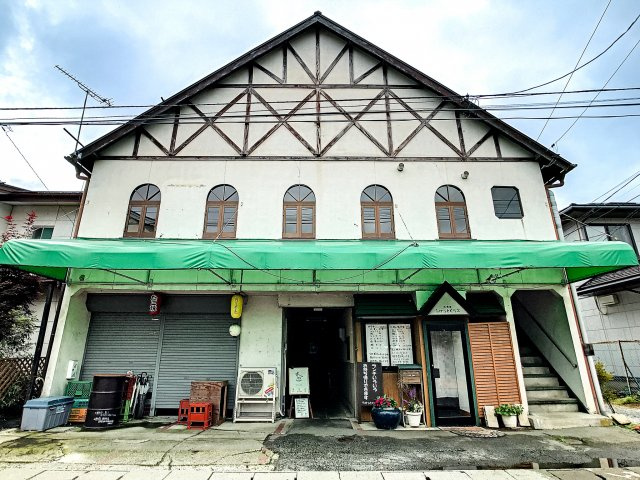 コマド四兄弟の外観|どこか懐かしくお洒落な外観です