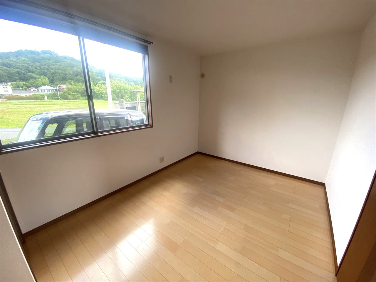 クレルバリュージュB棟の玄関|※参考画像(202号室)