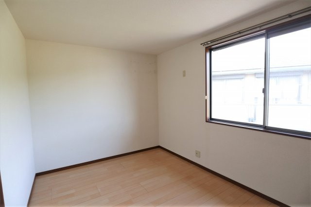 クレルバリュージュB棟の洋室|※参考画像(202号室)