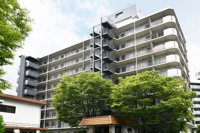 【外観】 | ネオコーポ鶴見緑地二番街A棟 | ■南バルコニーで毎日のお洗濯も快適
