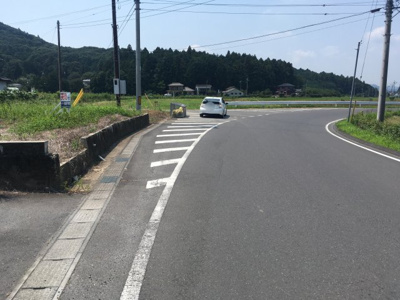 【前面道路含む現地写真】 | 桜川市上城69坪300万円売地