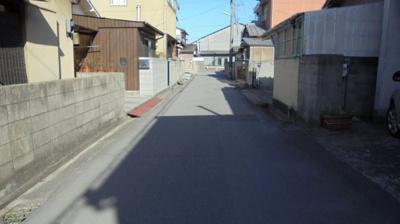 【前面道路含む現地写真】 | 久米町　売地
