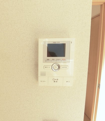 【セキュリティ】 | ジュネスピアB | 防犯対策に有効なカメラ付きインターホン！録画機能が付いているので留守中の訪問者まで確認できます♪