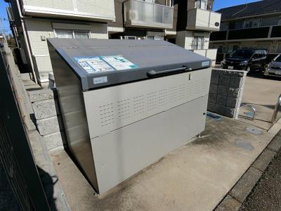 【その他共用部分】 | ジュネスピアB | 敷地内ごみ置き場でごみ出しもらくらく～♪忙しい社会人さんや主婦さんにもうってつけ！