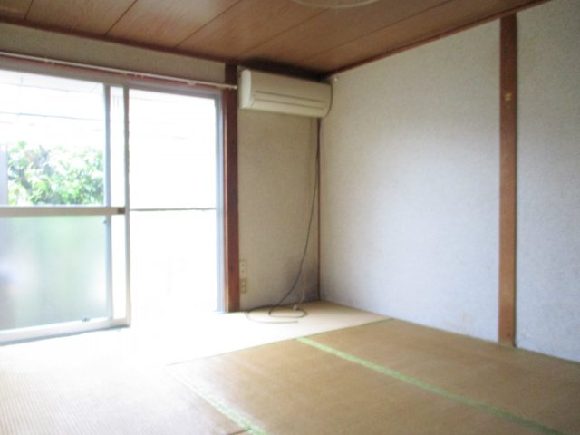 菜畑アパートの和室