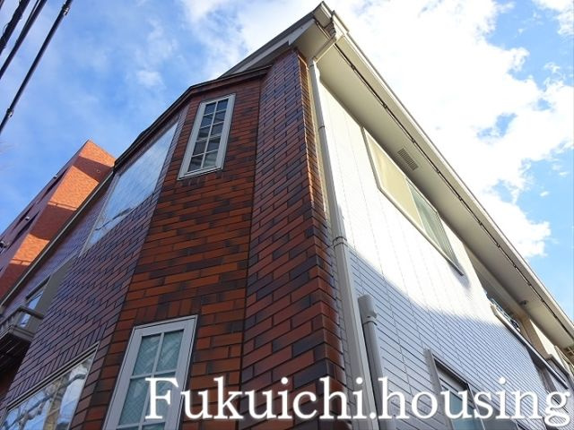 ファミール世田谷の外観