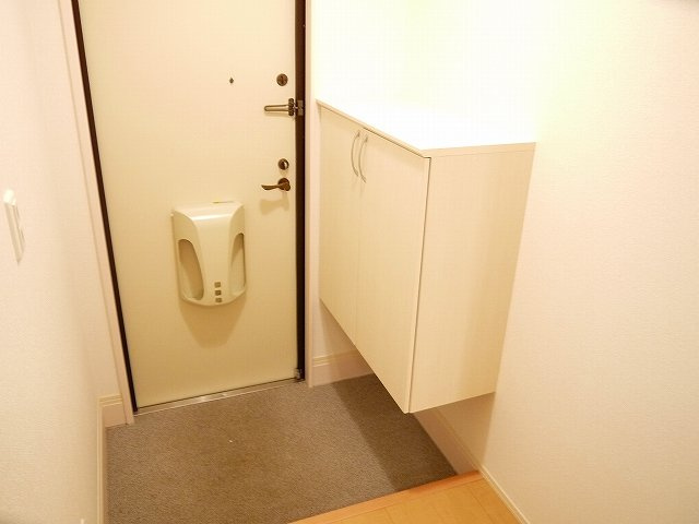 セレッソ　パティオⅡの玄関