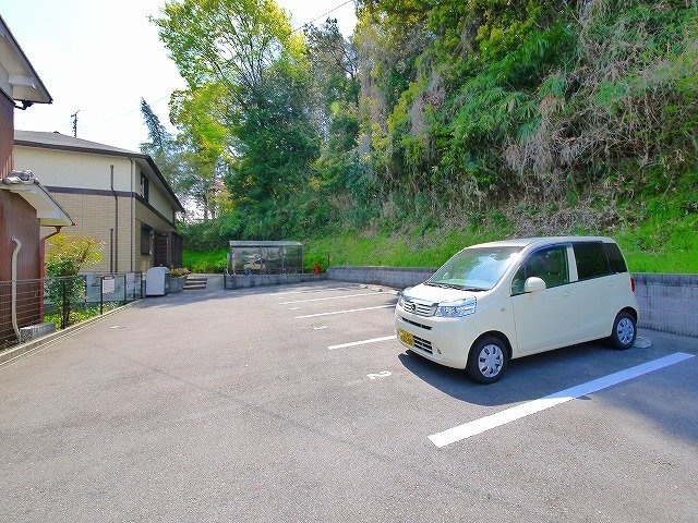 セレッソ　パティオⅡの駐車場|駐車場完備です