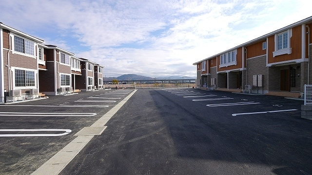 Costa Mesa(コスタメサ）Ⅱの駐車場