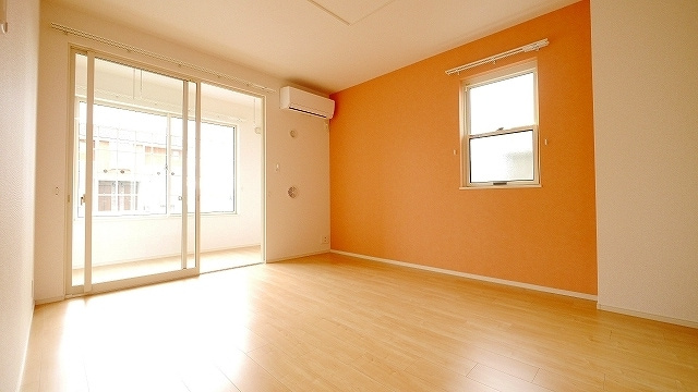 Costa Mesa(コスタメサ）Ⅱの居間・リビング