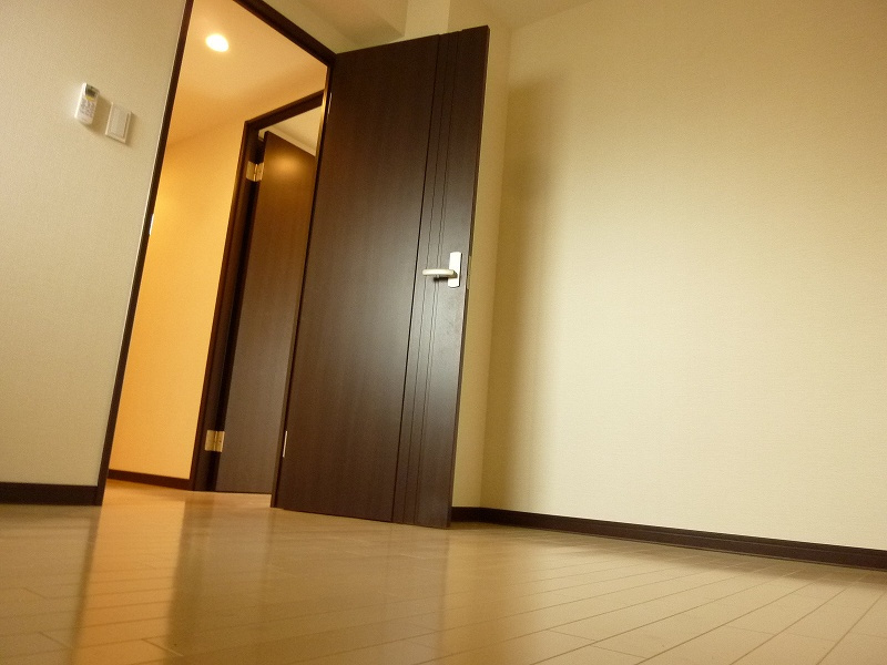 レークス大阪城EASTの洋室