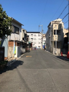 【前面道路含む現地写真】
