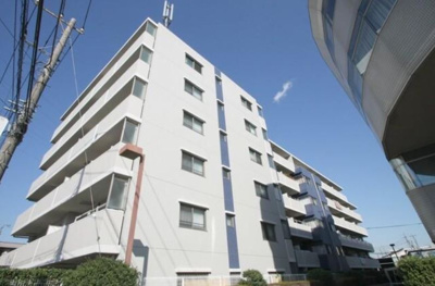 【外観】 | リステージ多摩川 | 角部屋・開放感のある専用庭付！足音等階下の心配のない1階住居につき子育てにも適した環境です！