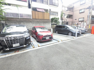 【駐車場】 | パンテュール宮崎台 | 平置き駐車場