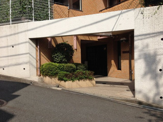 【エントランス】 | 東急田園都市線「藤が丘」駅徒歩10分と好立地！