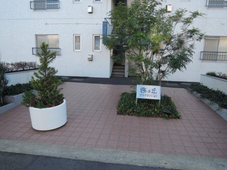 【エントランス】 | 東急田園都市線「藤が丘」駅徒歩8分と好立地！