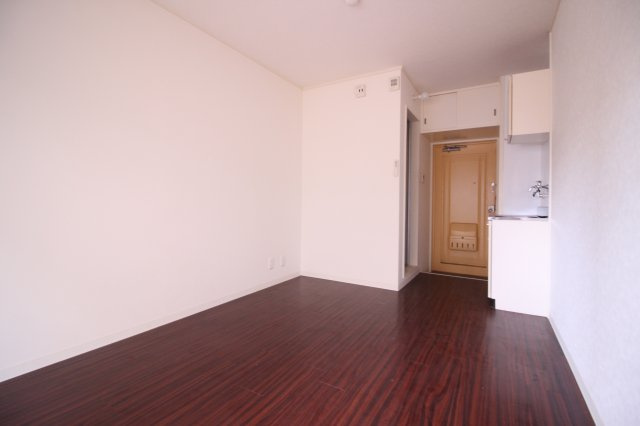 スカイコートの居間・リビング