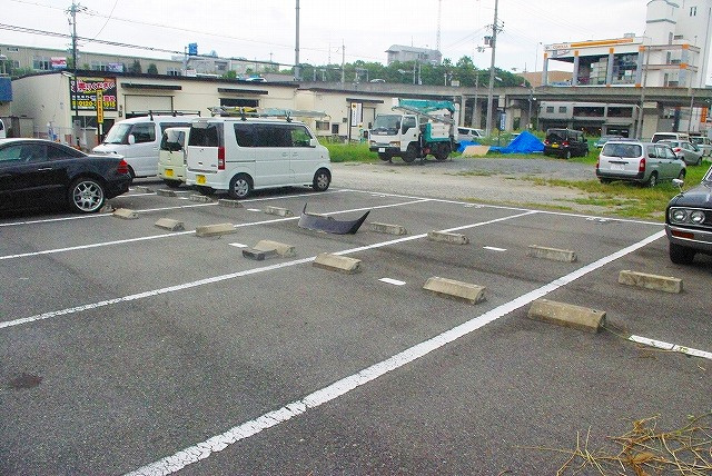 尾崎平城山駐車場の駐車場