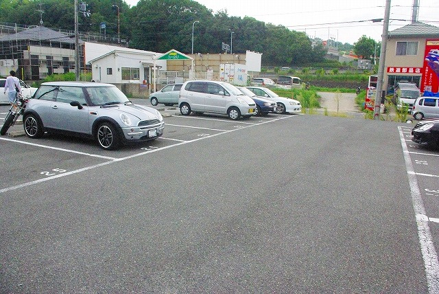 尾崎平城山駐車場の駐車場