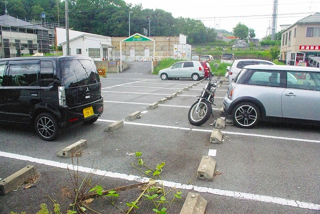 尾崎平城山駐車場の駐車場
