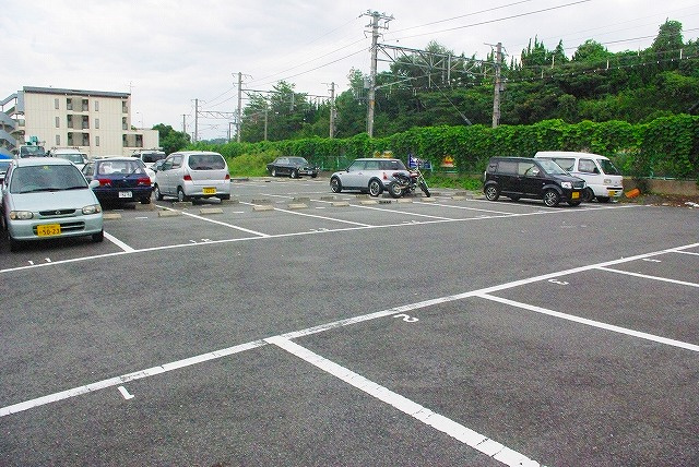 尾崎平城山駐車場の駐車場