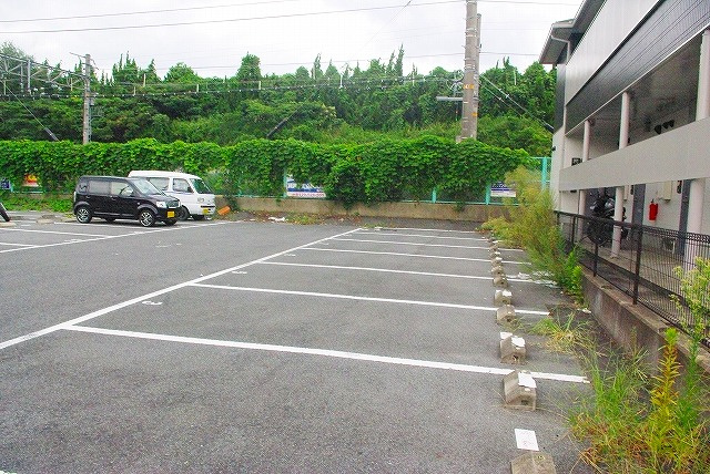 尾崎平城山駐車場の駐車場