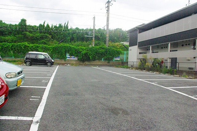 尾崎平城山駐車場の駐車場