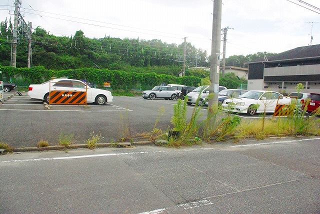 尾崎平城山駐車場の駐車場