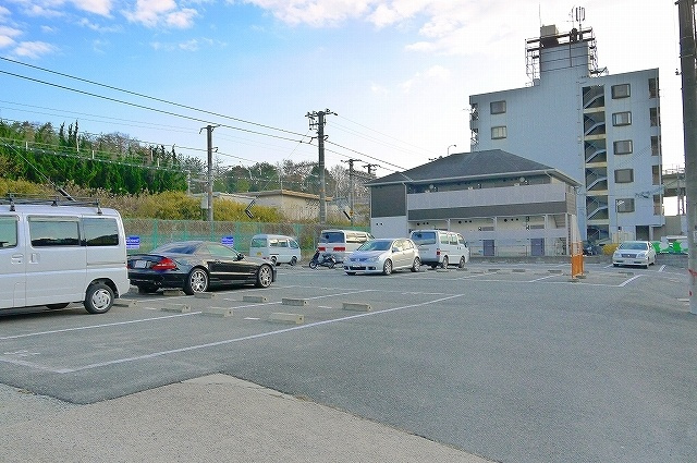 尾崎平城山駐車場の駐車場