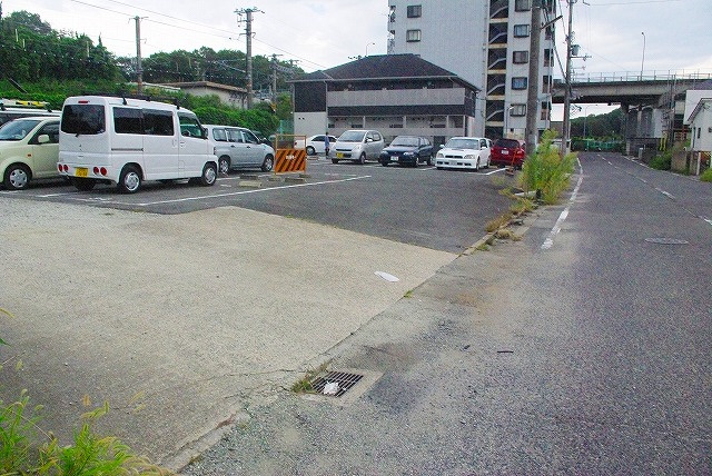 尾崎平城山駐車場の駐車場