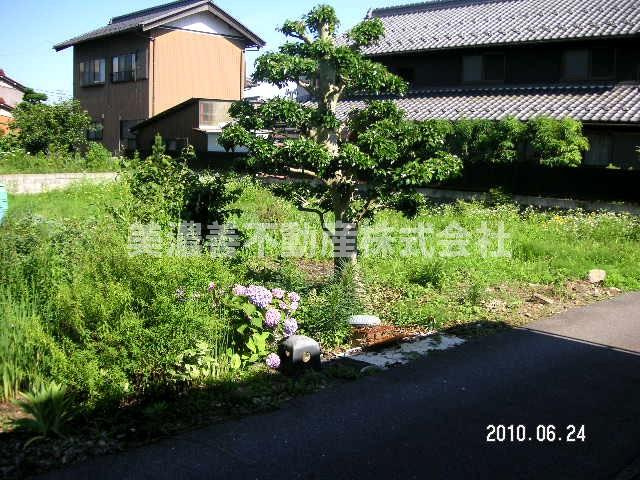 ３０８１８　岐阜市向加野土地の外観