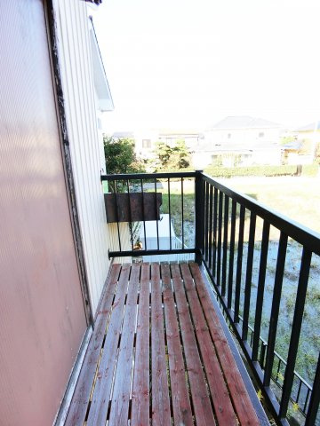 島貸家のバルコニー