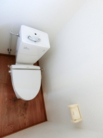 島貸家のトイレ