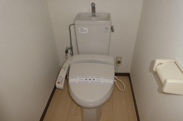 サンパレス幸町のトイレ|ウォシュレット