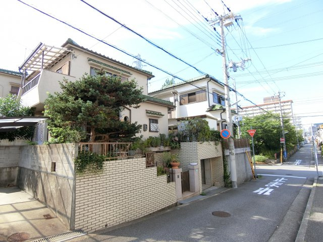 神戸市西区枝吉1丁目　中古戸建の前面道路含む現地写真|前面道路含む現地写真です