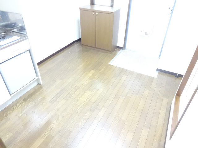 カミニート667の居間・リビング