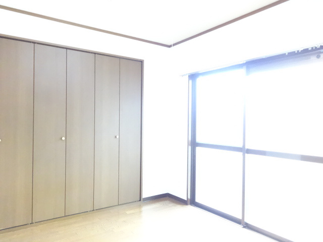 カミニート667の洋室