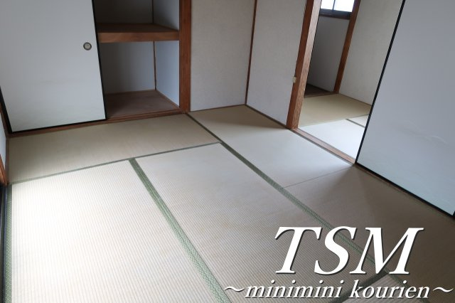 北中振２戸１貸家の寝室|２階の和室６帖