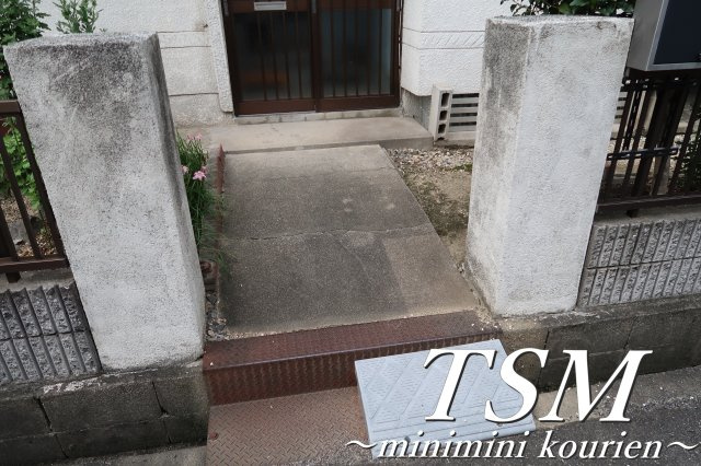 北中振２戸１貸家のエントランス|正面入口