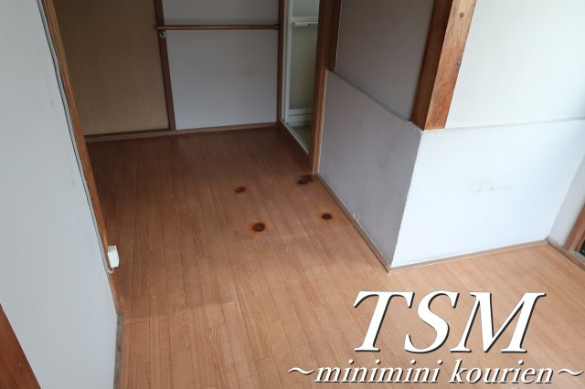 北中振２戸１貸家の居間・リビング|ＤＫは約５帖あります