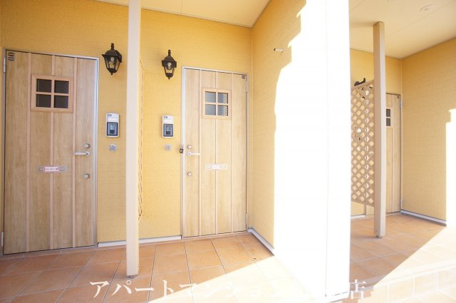アストルムの玄関
