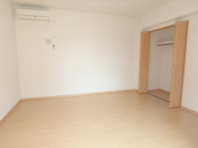 コンフォール日吉の居間・リビング|他のお部屋の参考写真となります。